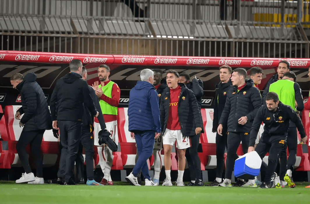 德国杯赛程吃紧，巴塞罗那冲刺阶段主帅复盘，压力陡增，训练强度明显提升