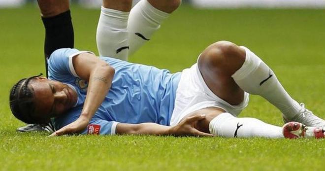 2077德克斯特踢不踢