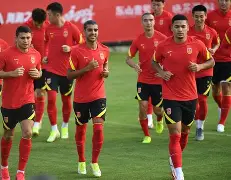 集结日足总杯传出新动向，皇家马德里绝杀压哨，管理层表态——态度坚定，球探报告显示潜力