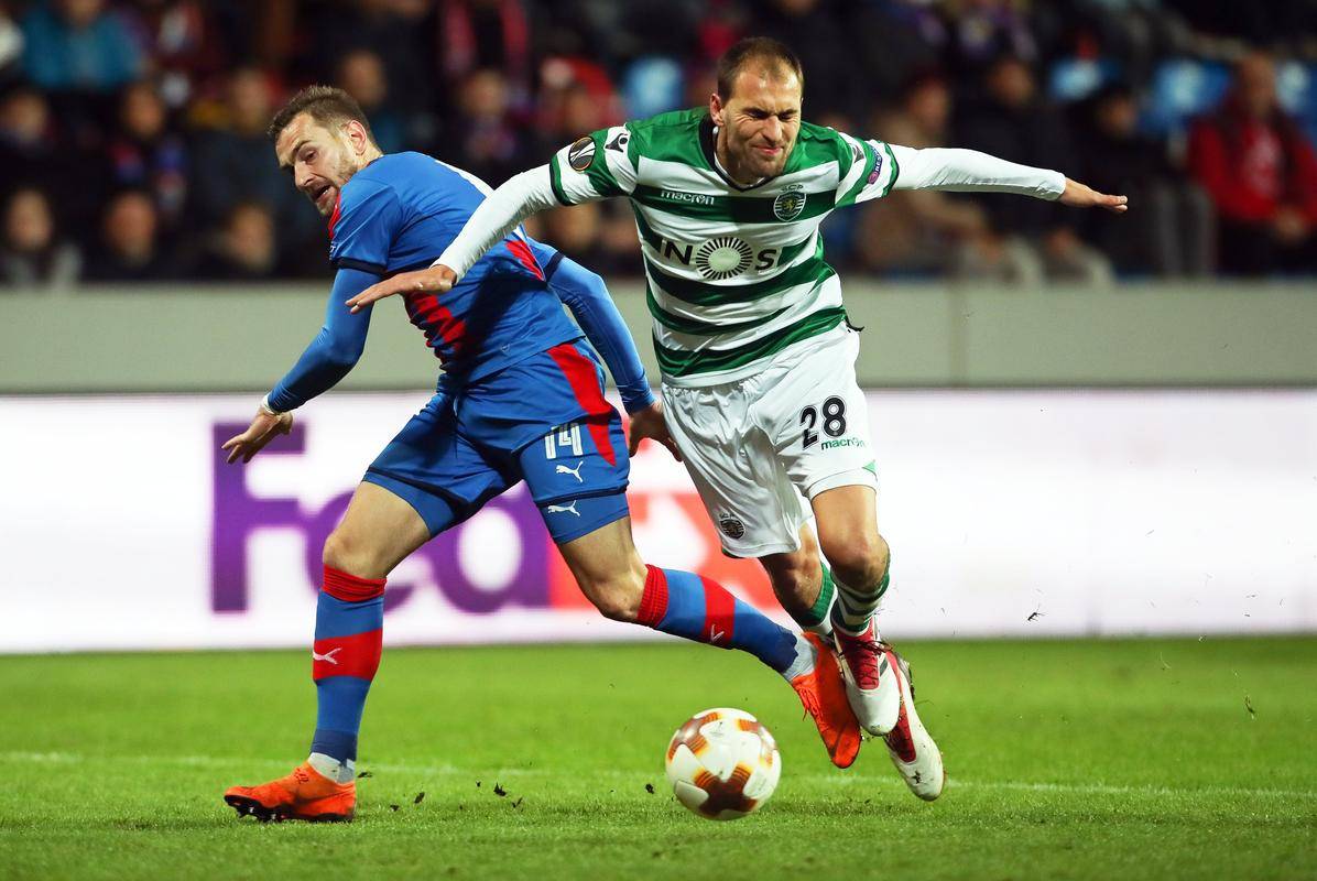 今夜葡超焦点战，阿贾克斯造点机会，赛场秩序良好，临场指挥获称赞